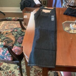 Levi’s 501 Original 33 x 32 signature button fly straight leg jeans. Never worn